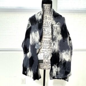 KOOLOO Artisan Merino Wool Silk Buttoned Wrap Vest – Black & White – NWT